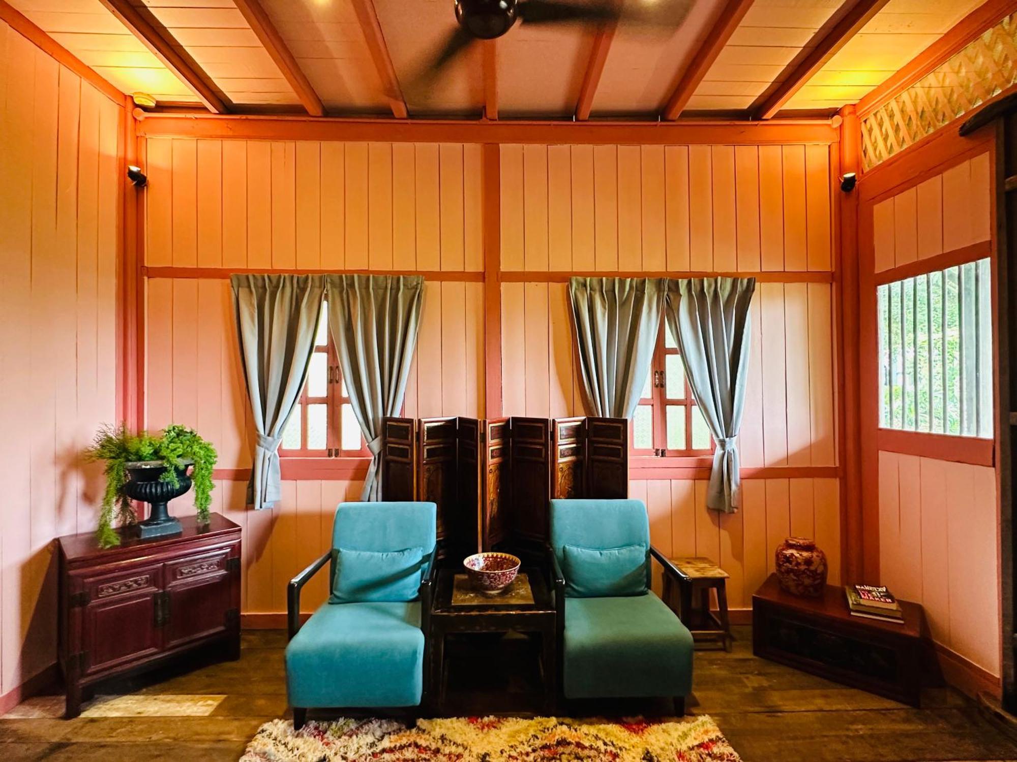 Temple Tree Resort Пантай-Сенанг Экстерьер фото